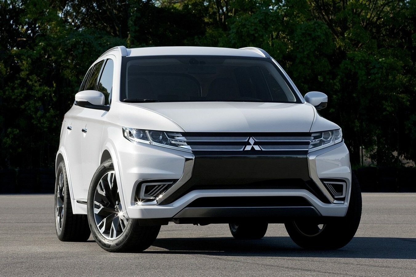 Mitsubishi Outlander PHEV špecifikácie eAutoPortal.sk