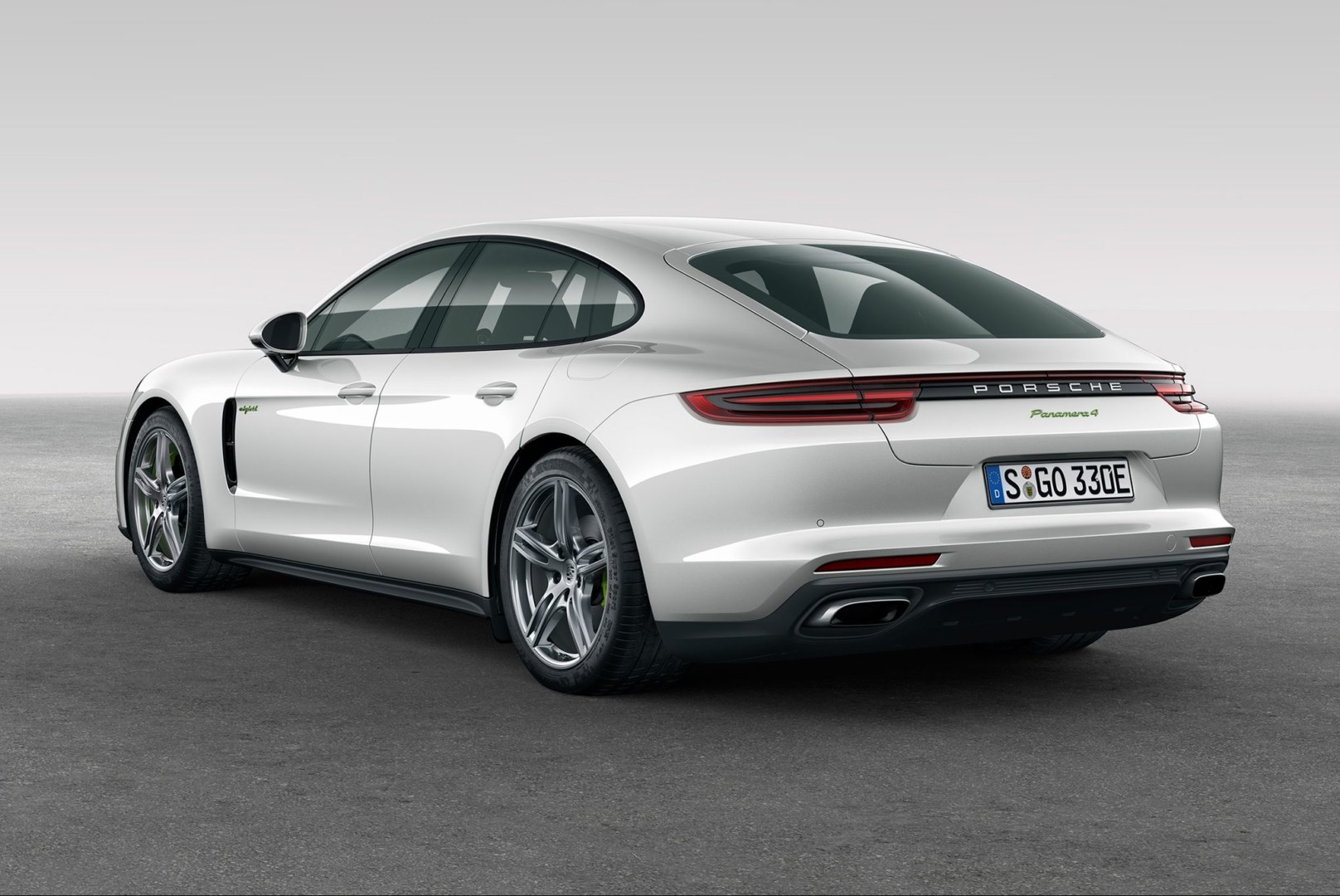 Porsche Panamera 4 e-hybrid