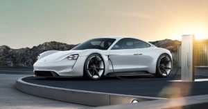 dojazd elektromobilov porsche-mission e