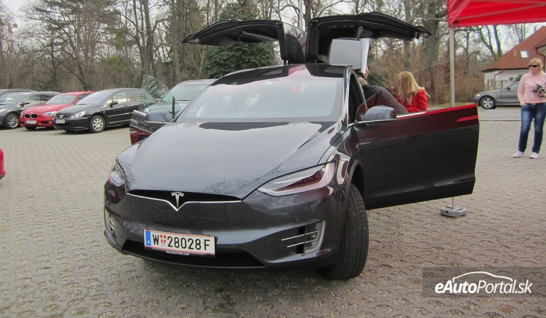 Tesla Model X