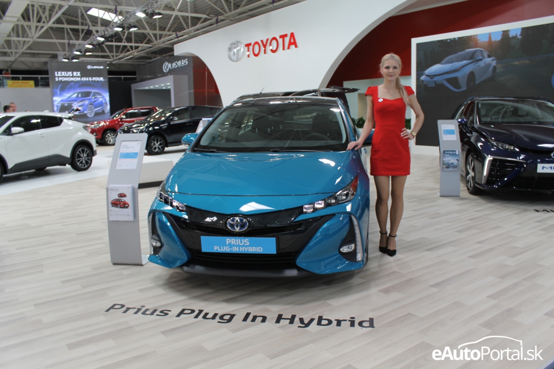 toyota prius plug-in hybrid spotreba