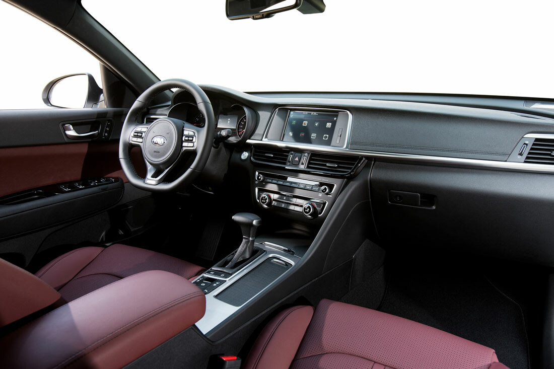 Kia Optima Sportswagon PHEV interier