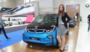 autosalon hostesky