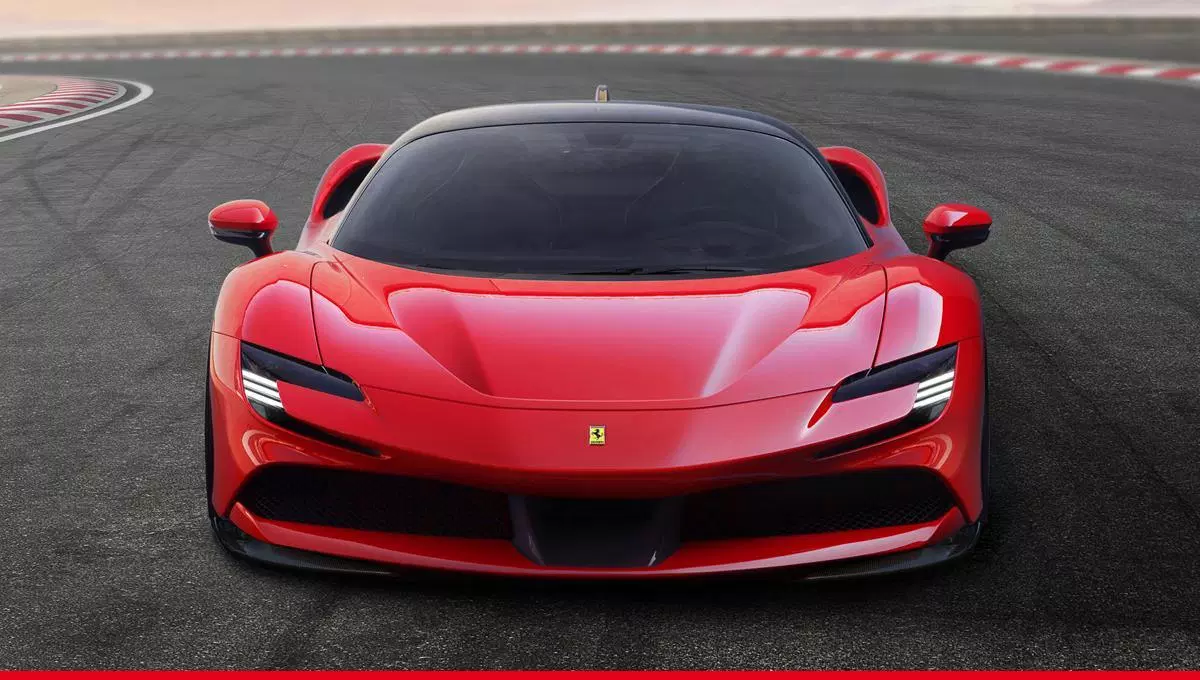 ferrari sf90 phev plug-in
