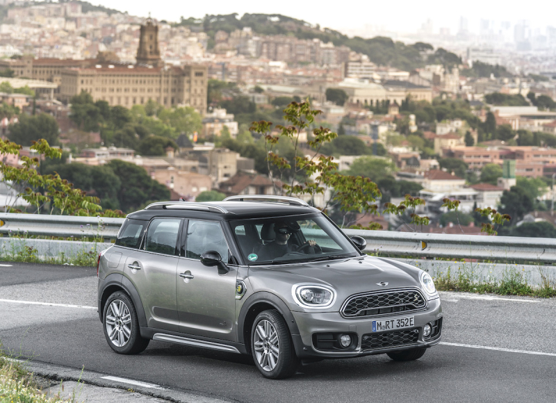 Mini Cooper SE Countryman ALL4 pravá strana