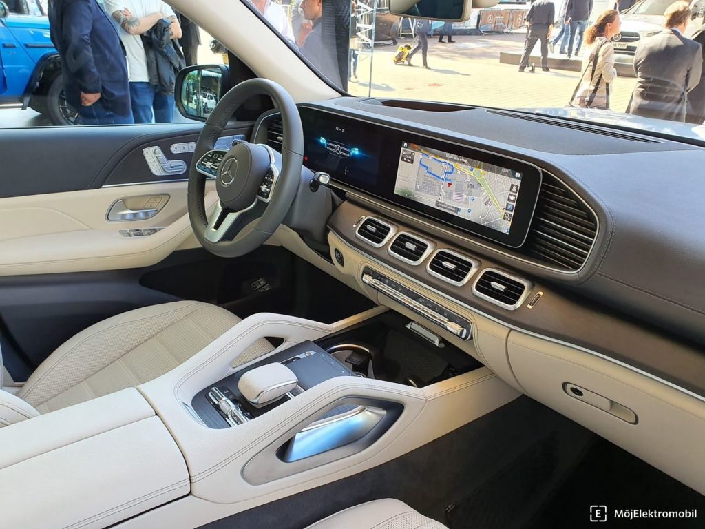 Mercedes GLE interiér