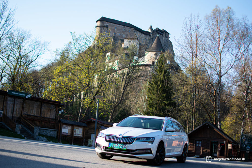 superb škoda iv plug in hybrid