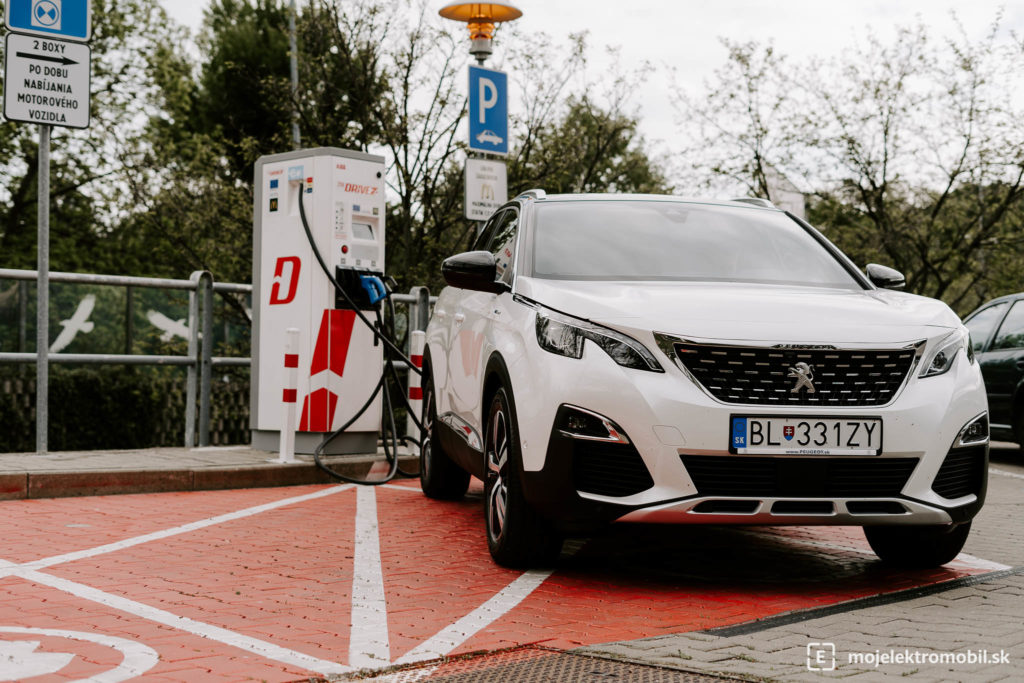 peugeot 3008 phev plug in hybrid ev