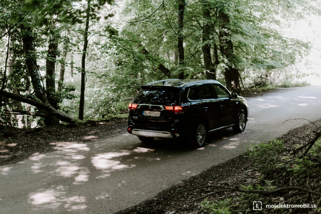 mitsubishi outlander phev plug in hybrid