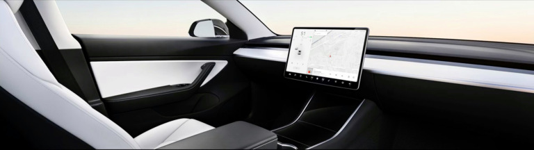 Tesla Model 3 bez volantu Autopilot boring company 