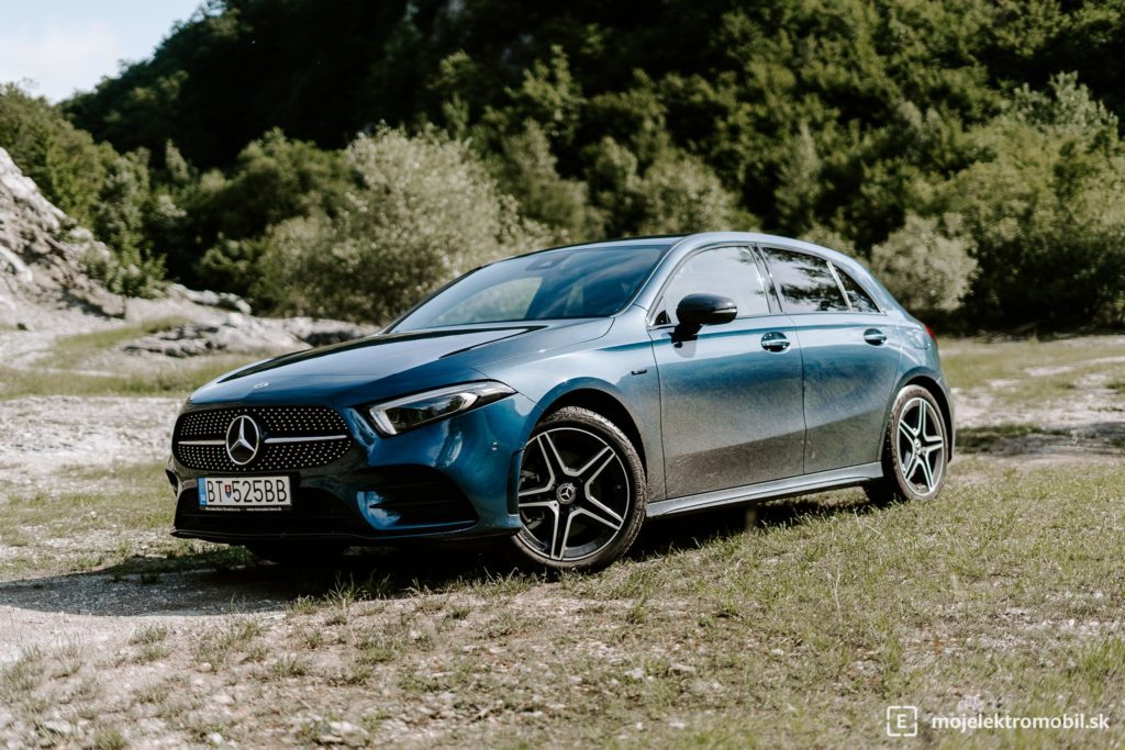 Mercedes-Benz A 250e test phev plug in hybrid