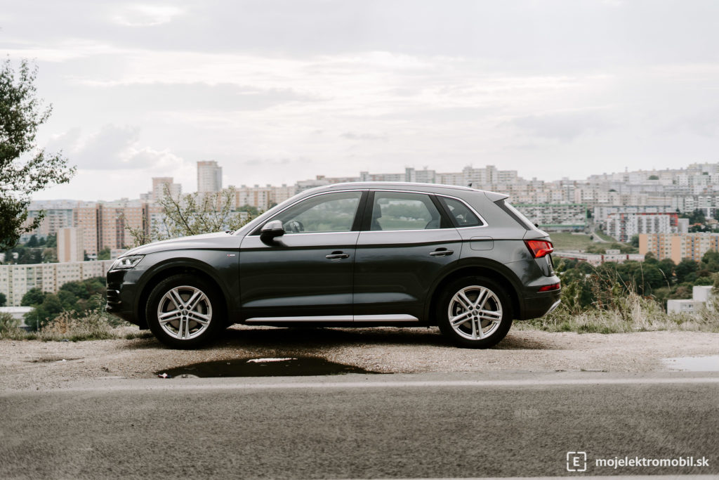 Audi Q5 Sport 50 TFSIe Test phev plug-in hybrid