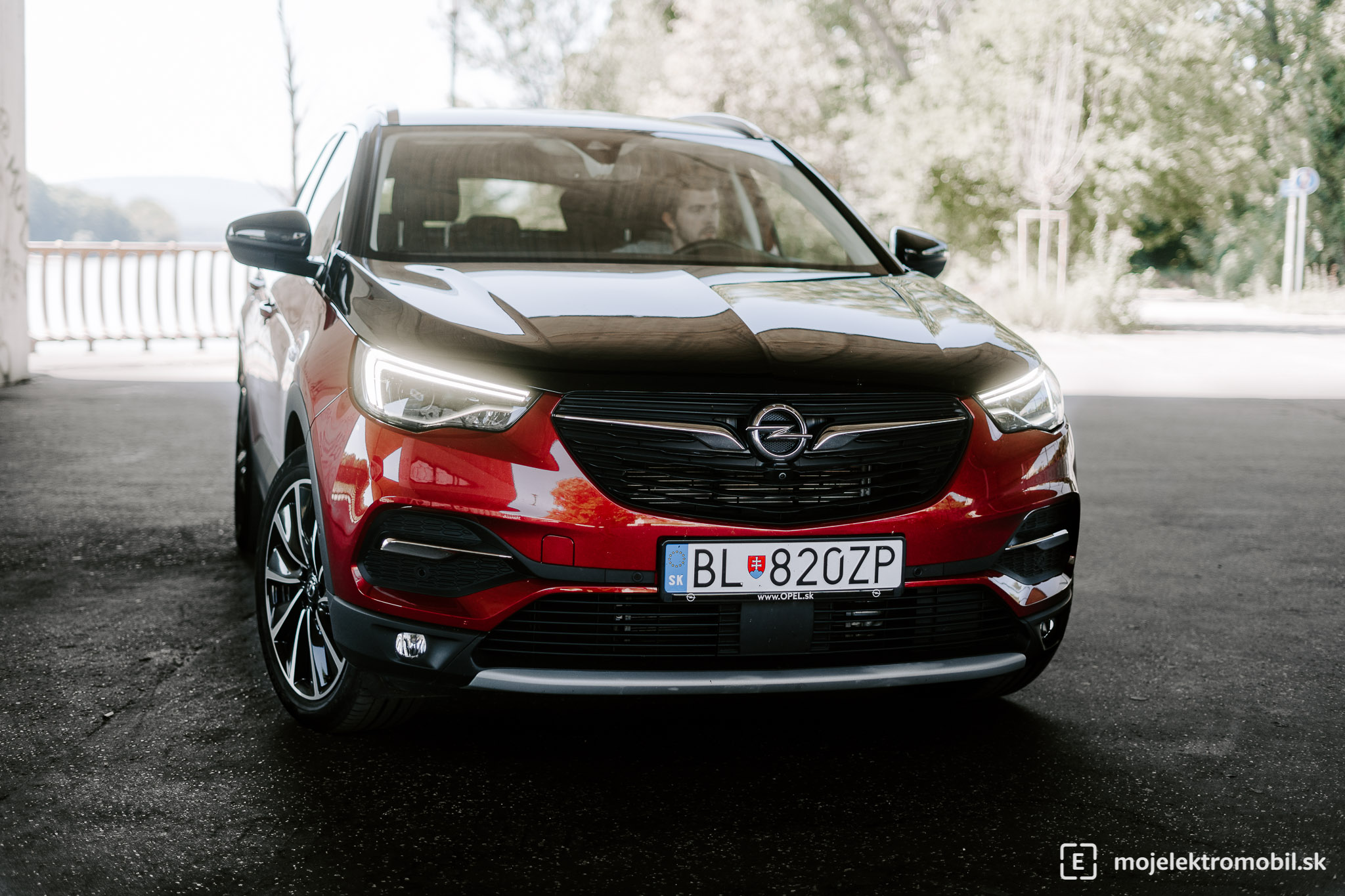 Opel grandland x hybrid4 plug-in hybrid