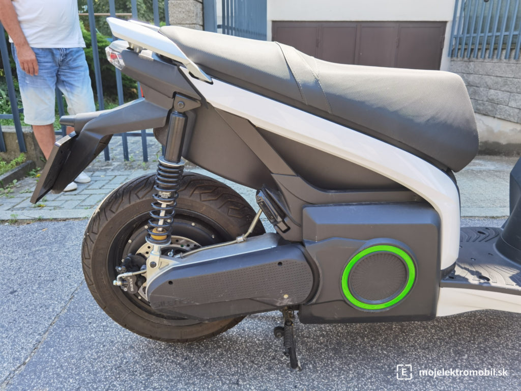 scooter silence S01