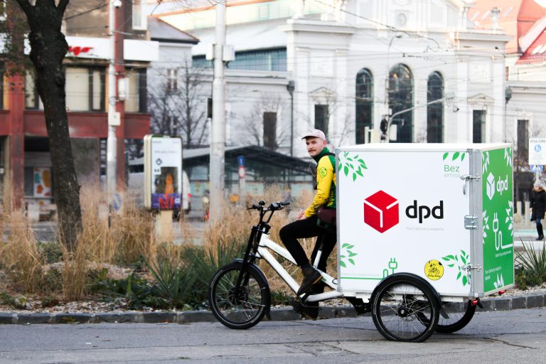 Elektrický cargo bicykel v Bratislave (Foto: DPD)