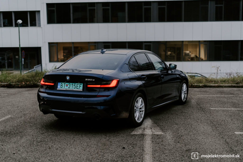 bmw phev plug in hybrid 330e