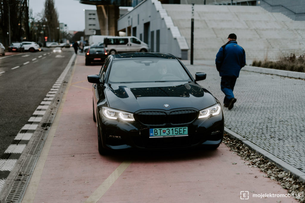 bmw phev plug in hybrid 330e