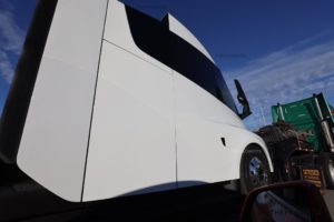 tesla semi