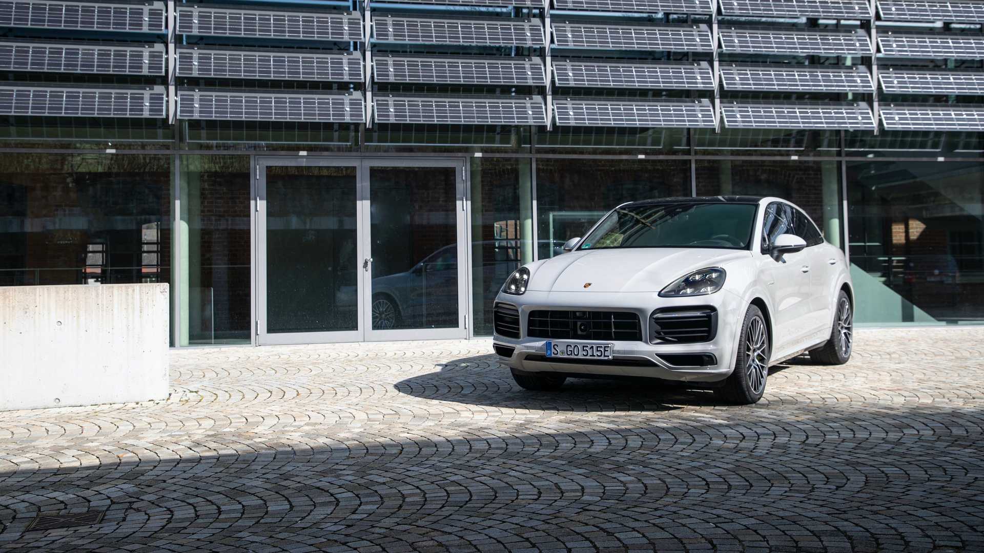 Porsche Cayenne E-Hybrid 2021