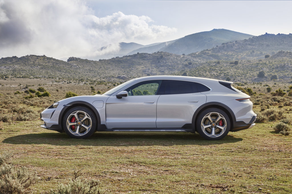 Porsche Taycan Cross Turismo