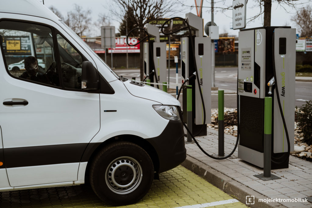 Mercedes-Benz E-Sprinter TEST