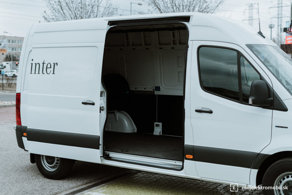 Mercedes-Benz E-Sprinter TEST