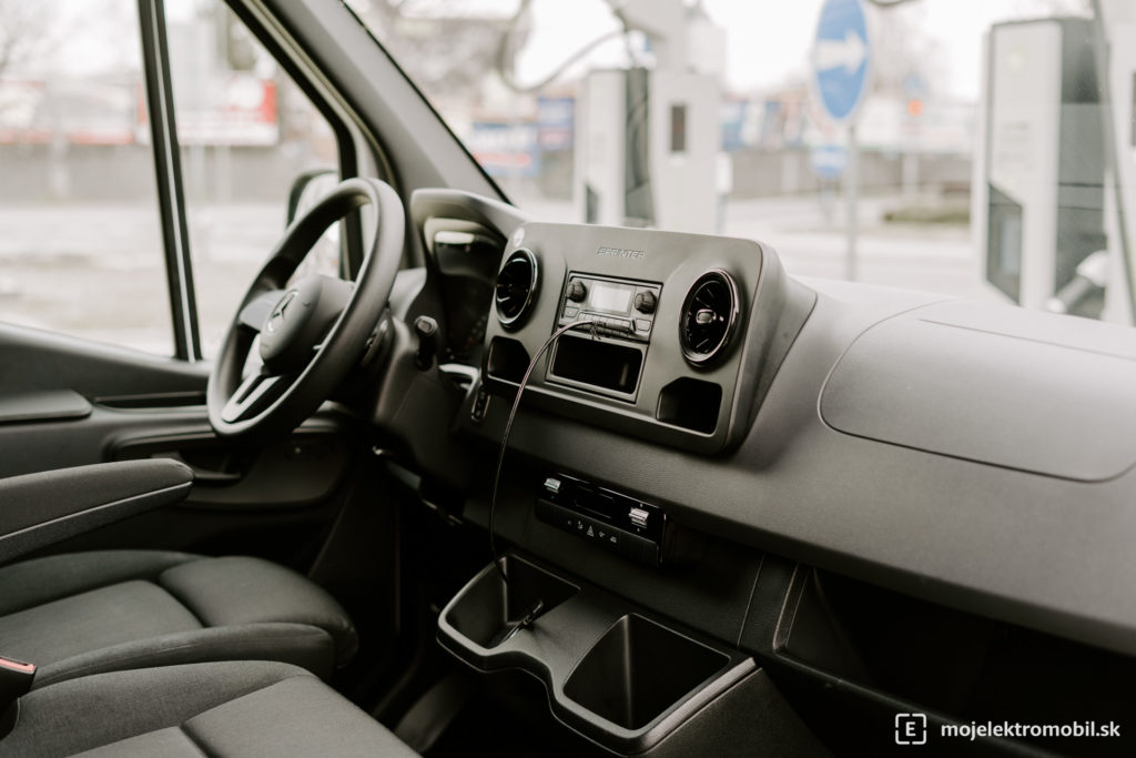 Mercedes-Benz E-Sprinter TEST