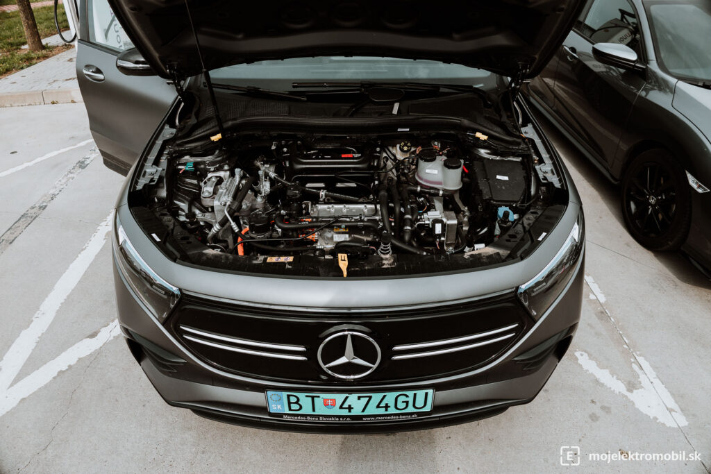 Mercedes EQA TEST