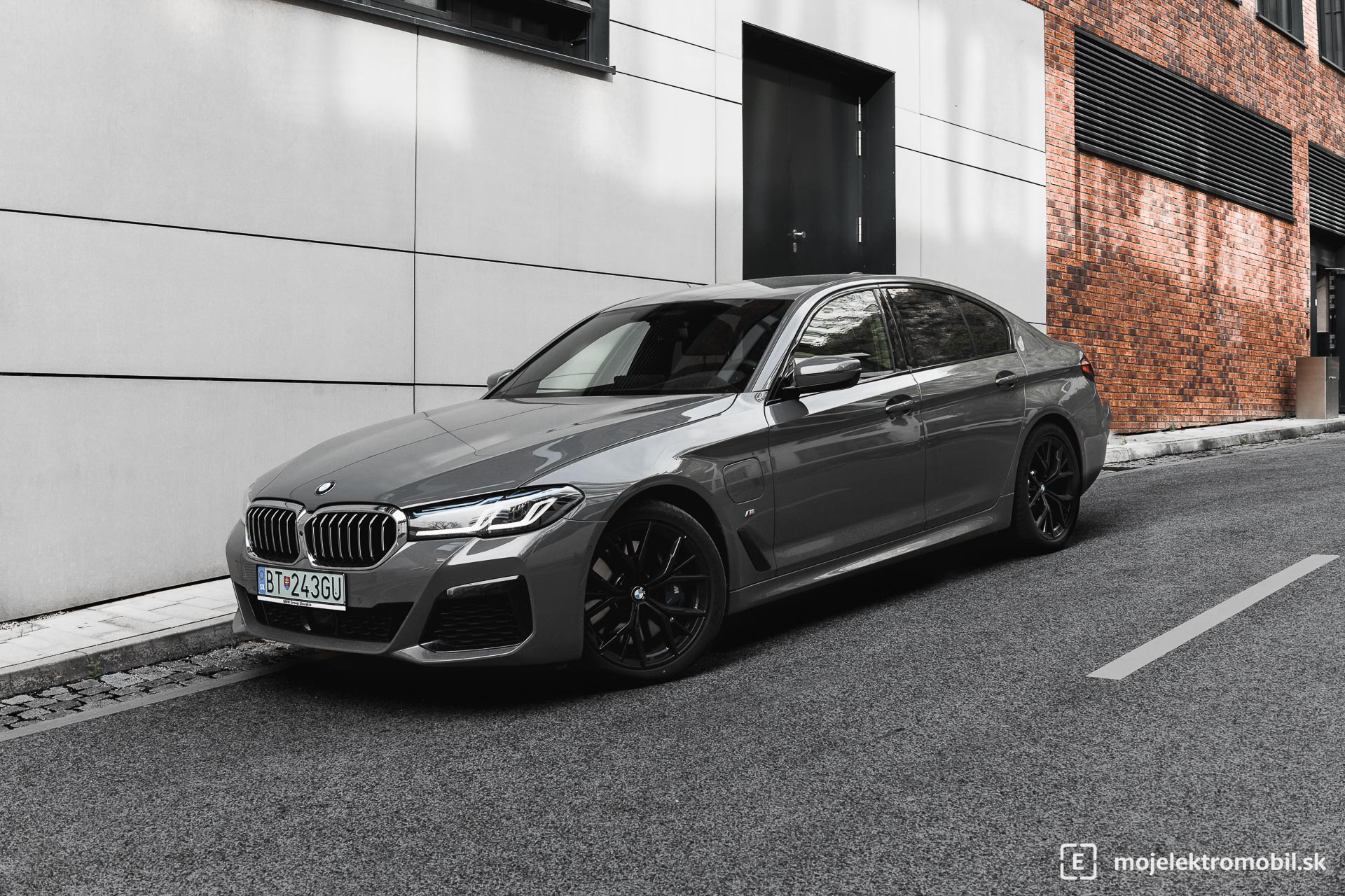 BMW 545e TEST