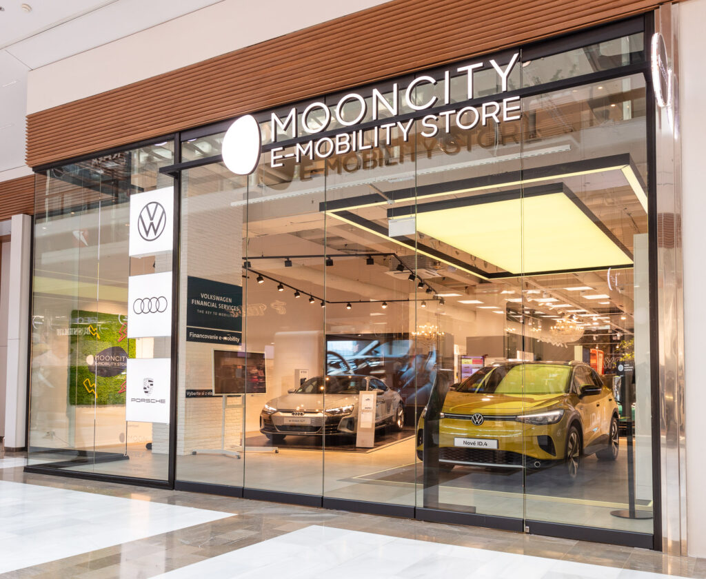 Mooncity e-mobility store v Auparku