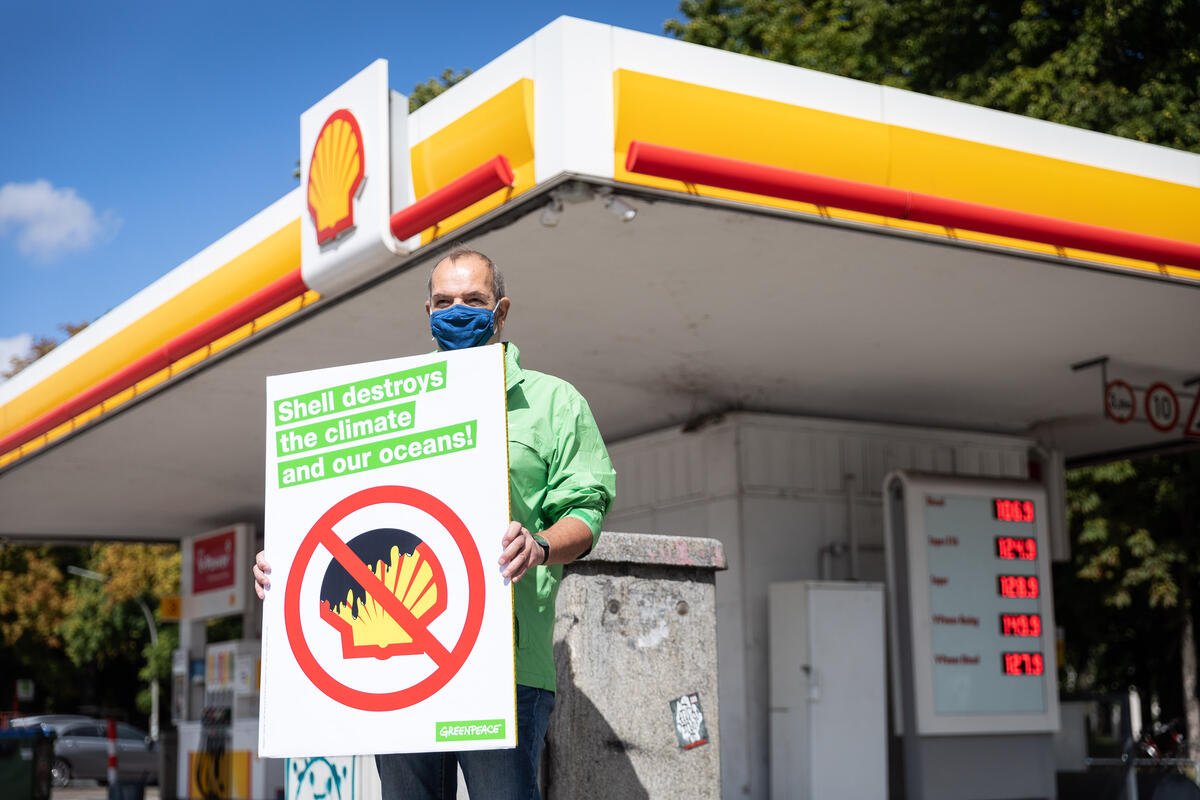 Súdny spor medzi Shell a Greenpeace (Foto: Greenpeace.org)
