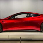 Zrýchlenie Tesla Roadster (Foto: Twitter/BLKMDL3)