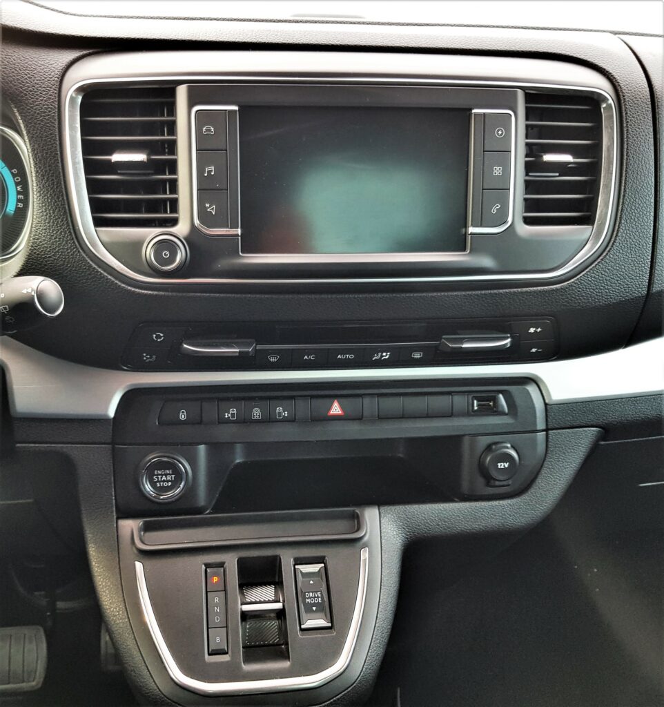 Zafira-e Life infotainment rádio navigácia štýl jazdy riadenie