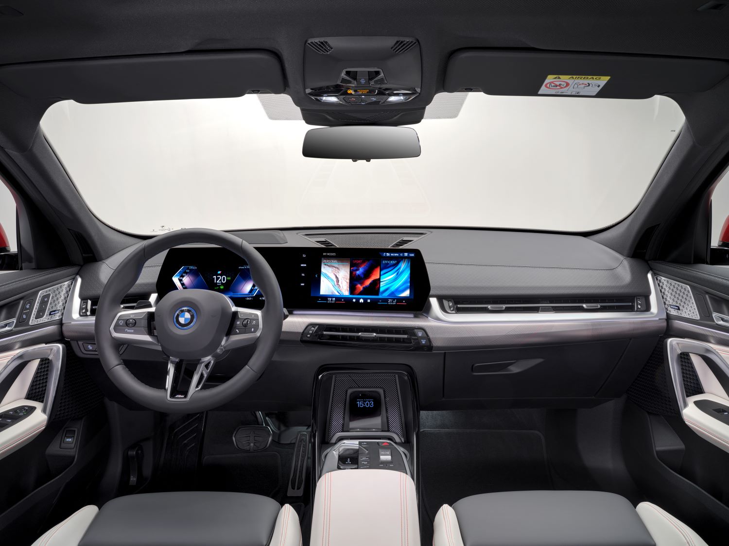 BMW iX1 xDrive30 | Zdroj: BMW