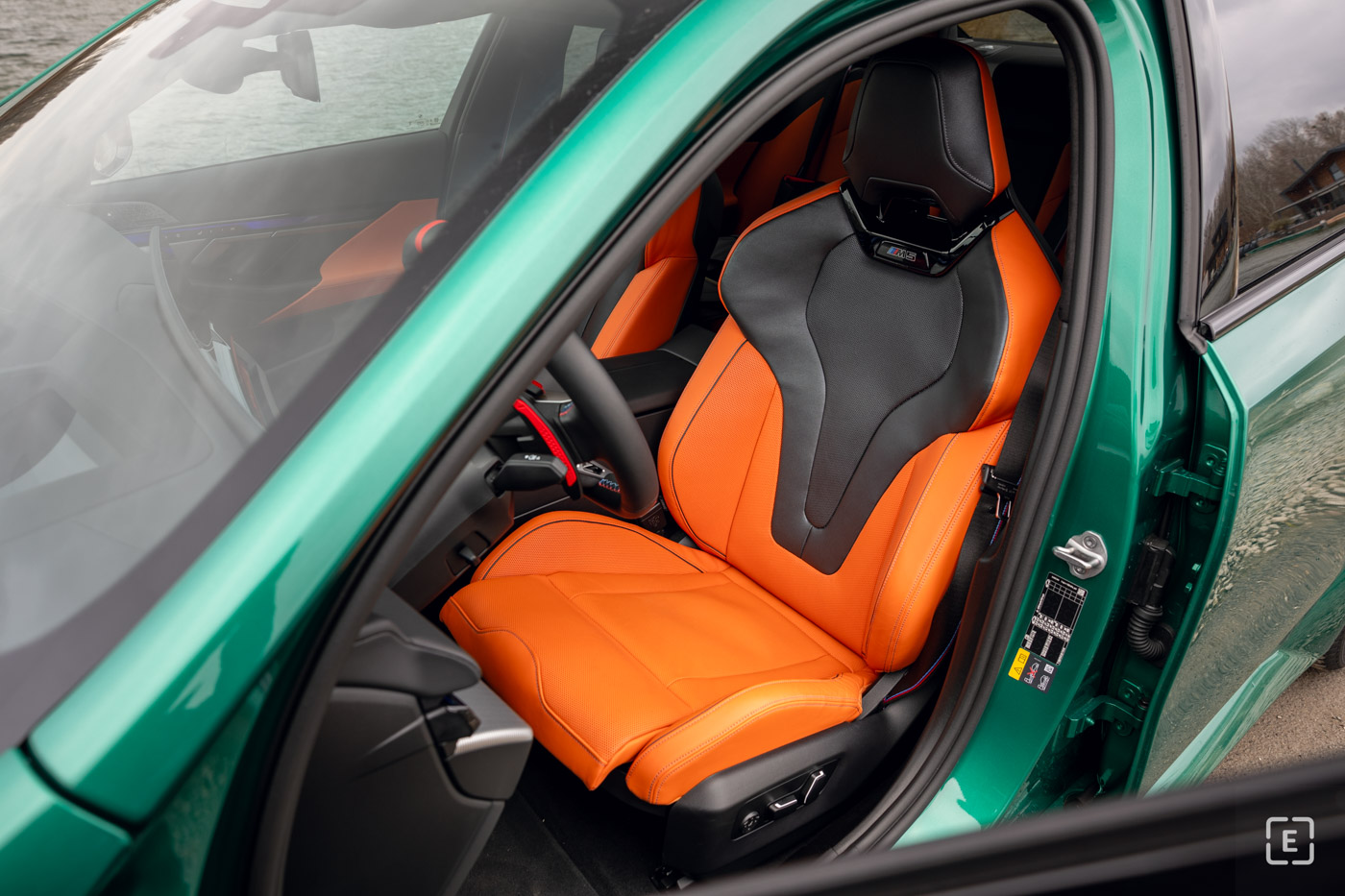 2025 BMW M5 front seats sportsitze test