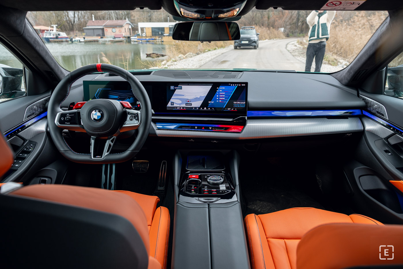 2025 BMW M5 interior