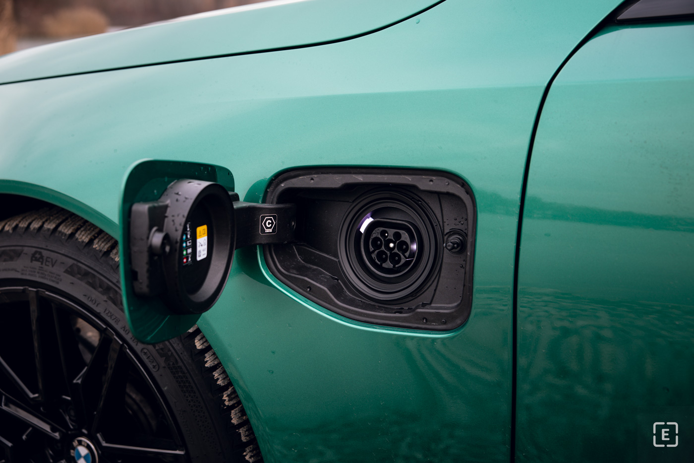 test bmw M5 phev battery charging kw time
