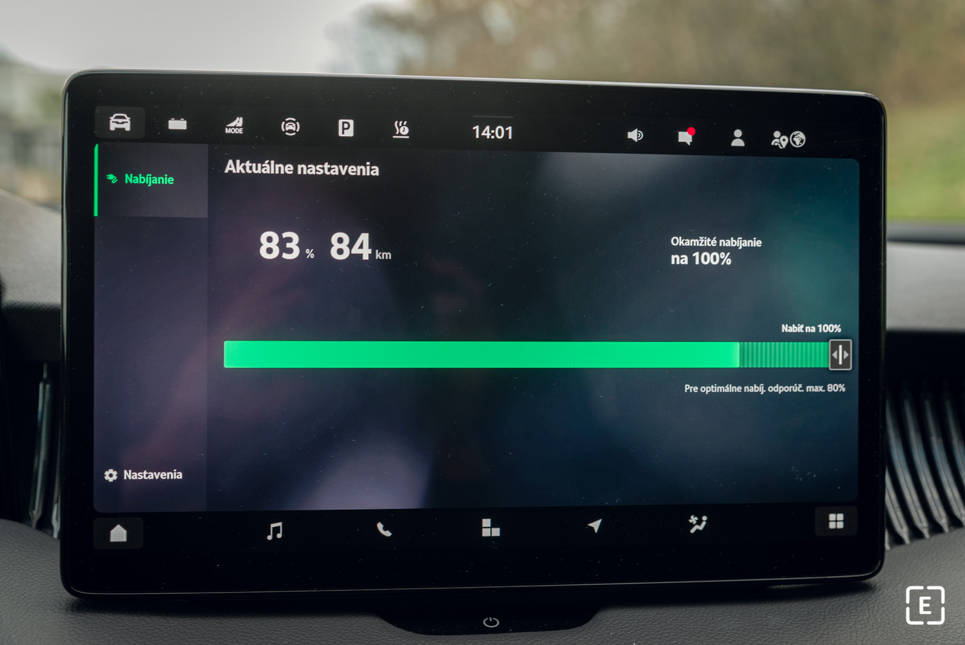 dojezd skoda superb iv plug-in hybrid range electric winter