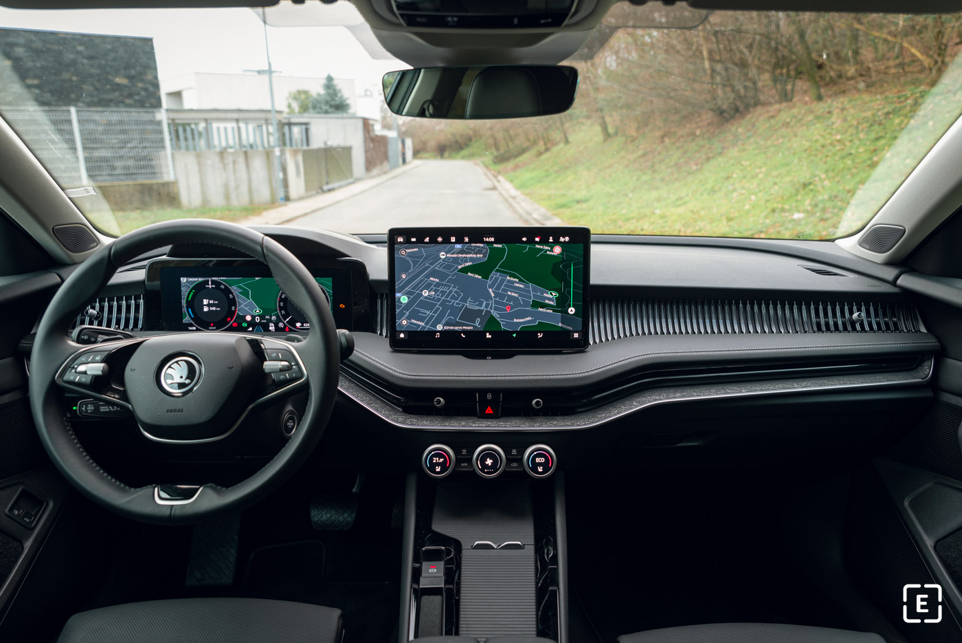 dashboard skoda superb Mk4 test smart dials