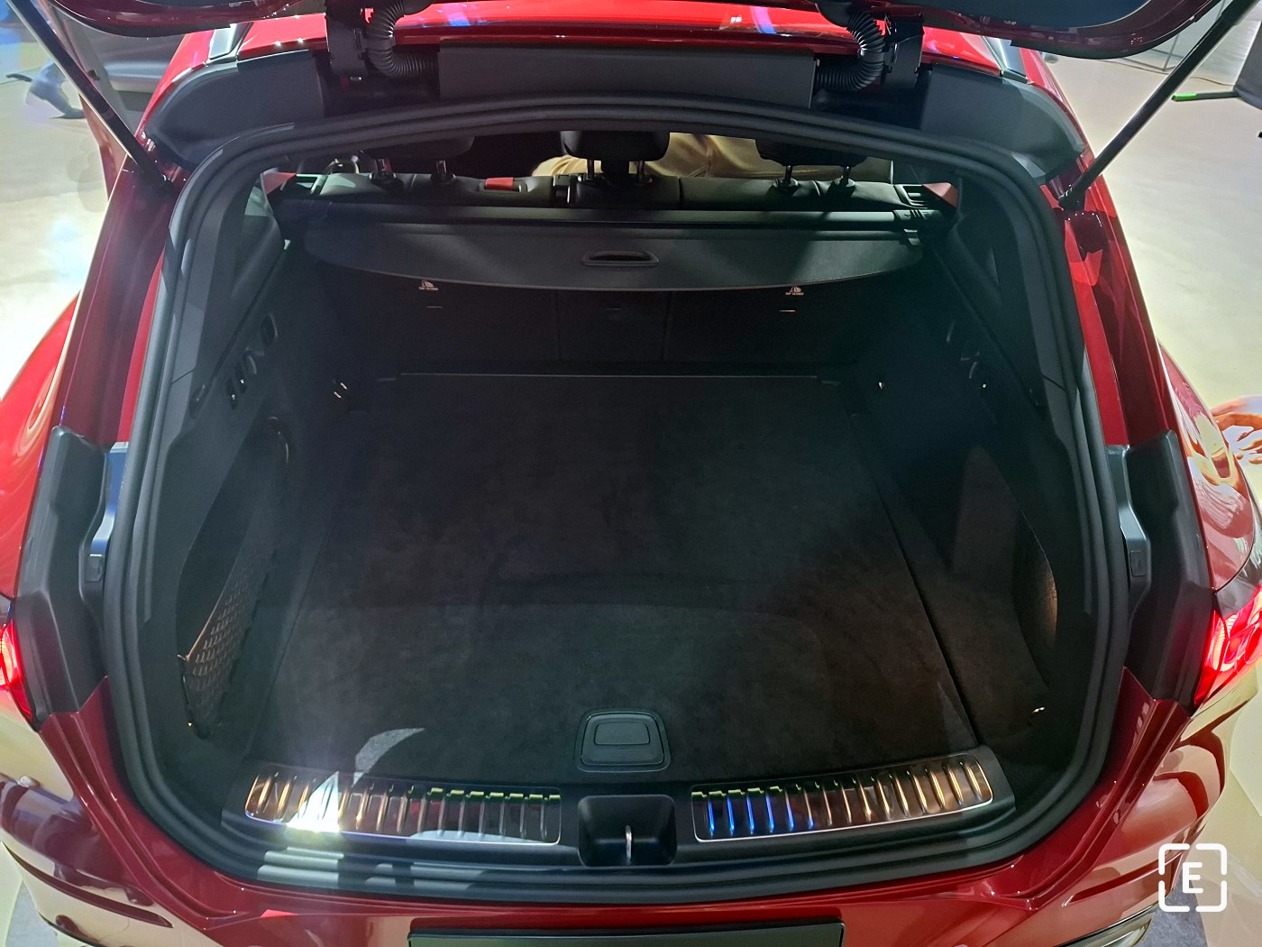 Batožinový priestor Mercedes-Benz GLC EQ boot space