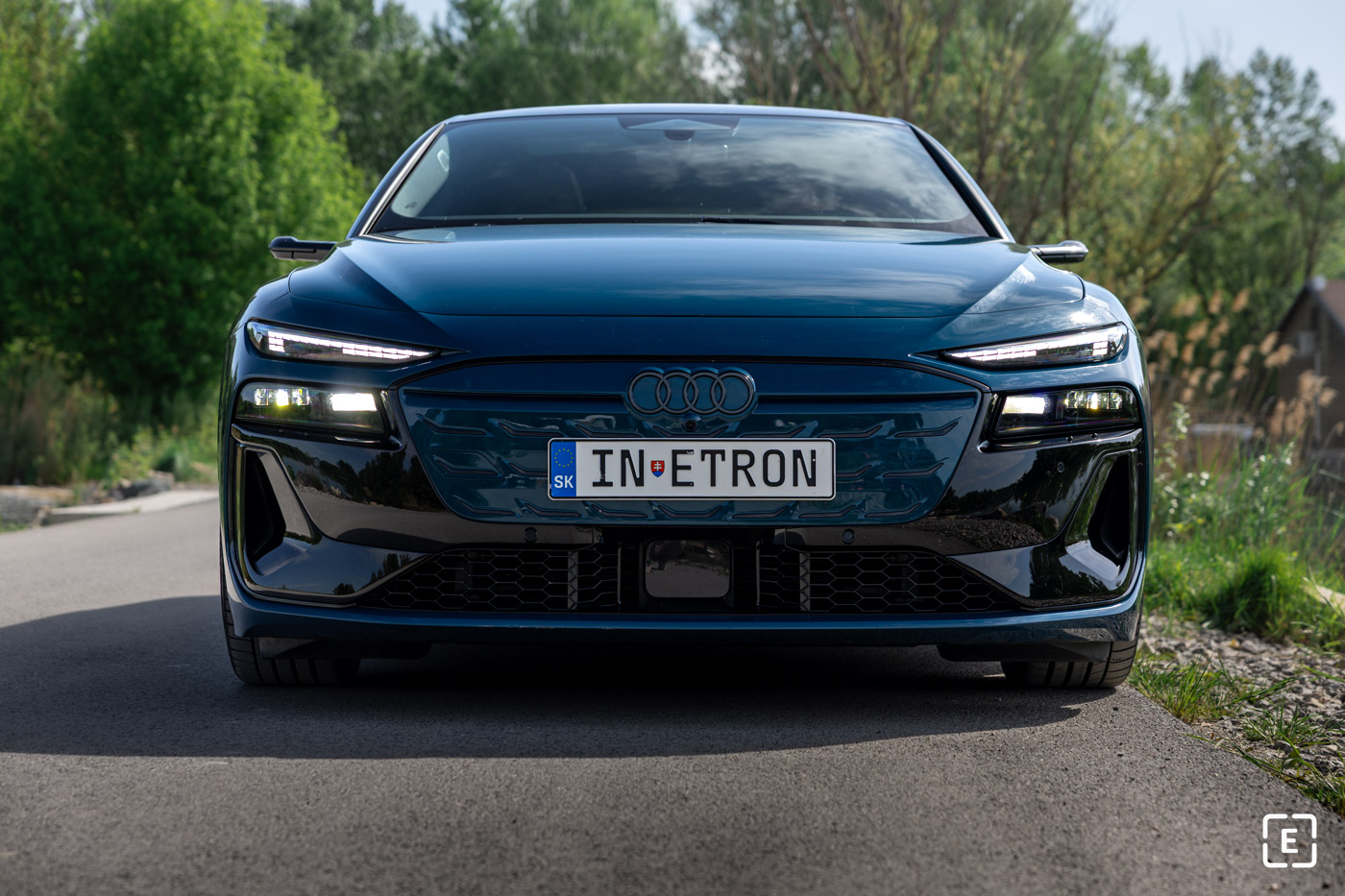 front grille Audi A6 S6 Avant e-tron 2025 BEV