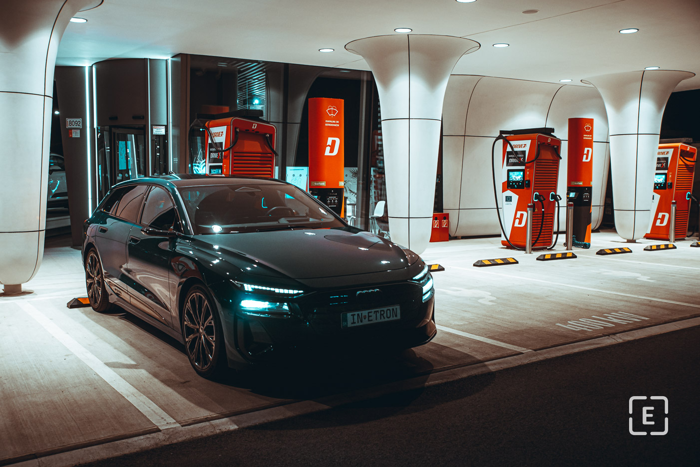 audi a6 s6 e-tron charging kw speed time 10-80 soc zse drive landererova