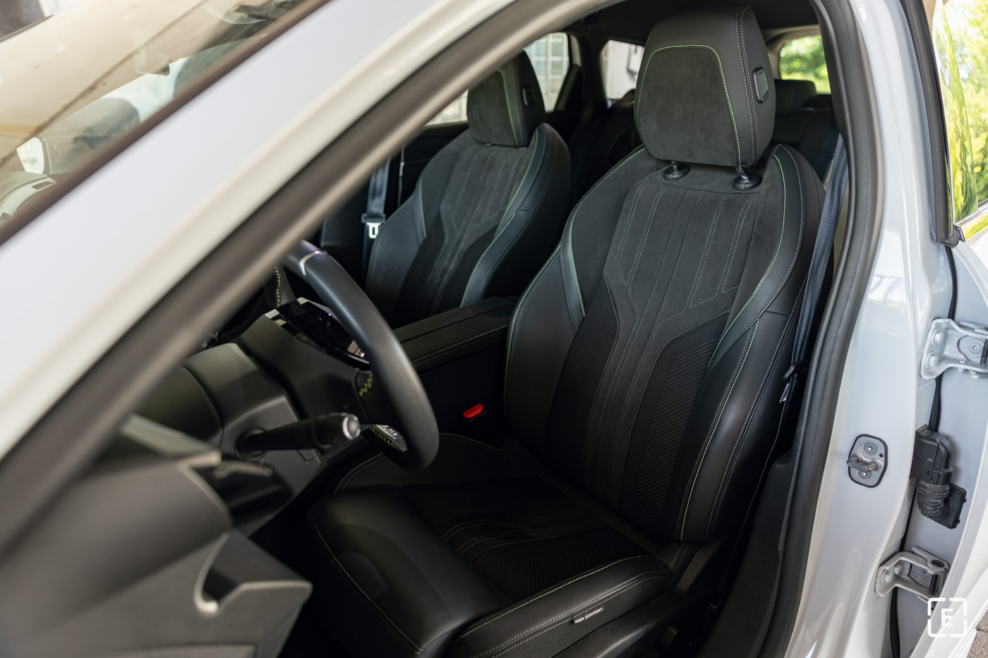 test Peugeot e-308 SW
