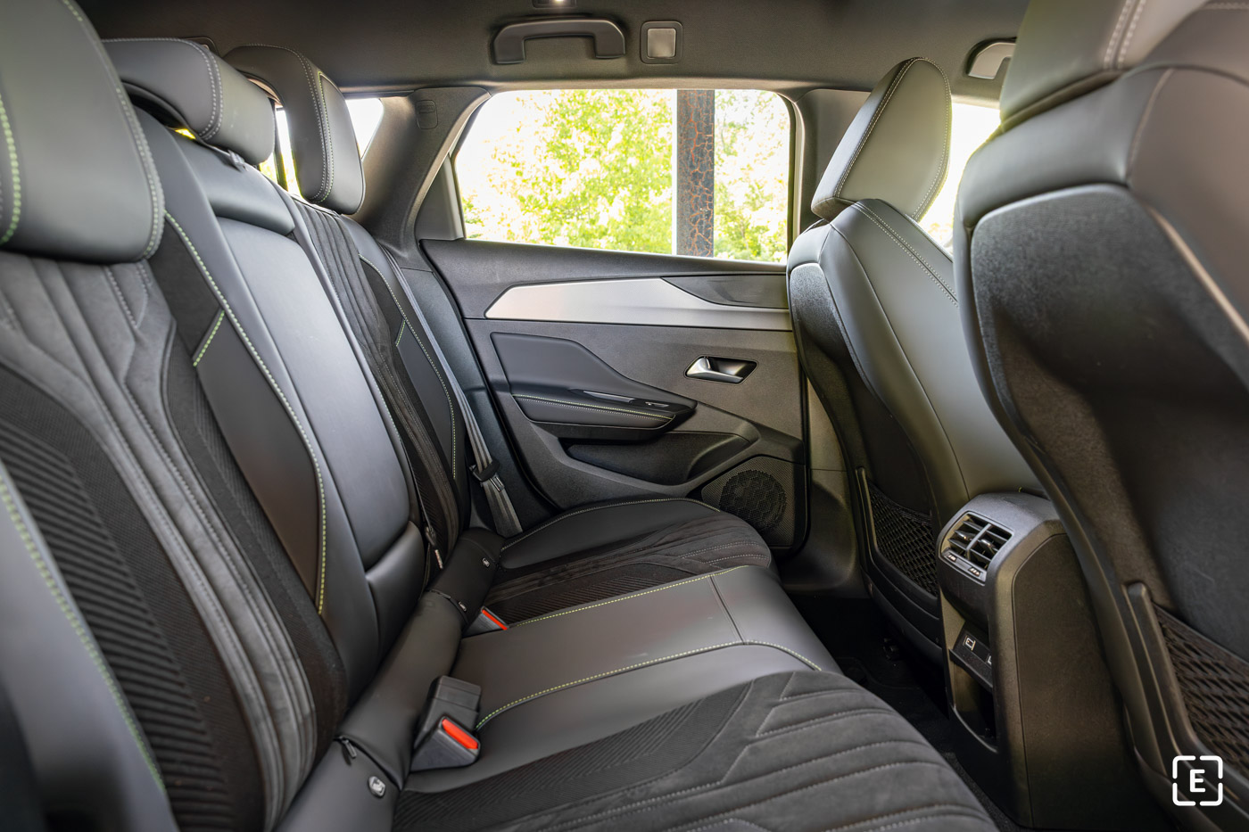 test Peugeot e-308 SW