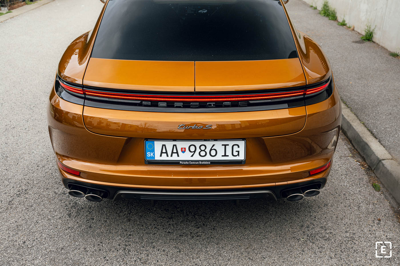 rear view 2025 Porsche Panamera Turbo S E-Hybrid test recenzia
