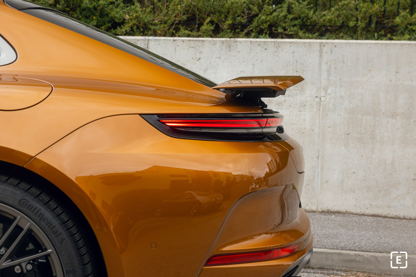 rear spoiler 2025 phev Porsche Panamera Turbo S E-Hybrid