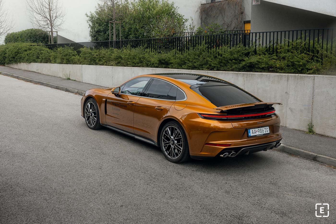 Test PHEV Porsche Panamera Turbo S E-Hybrid 2025 recenze