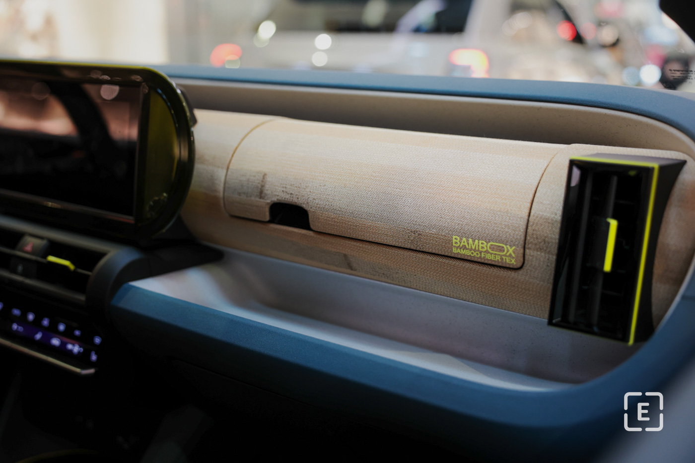 Interiér Fiat Grande Panda bamboo