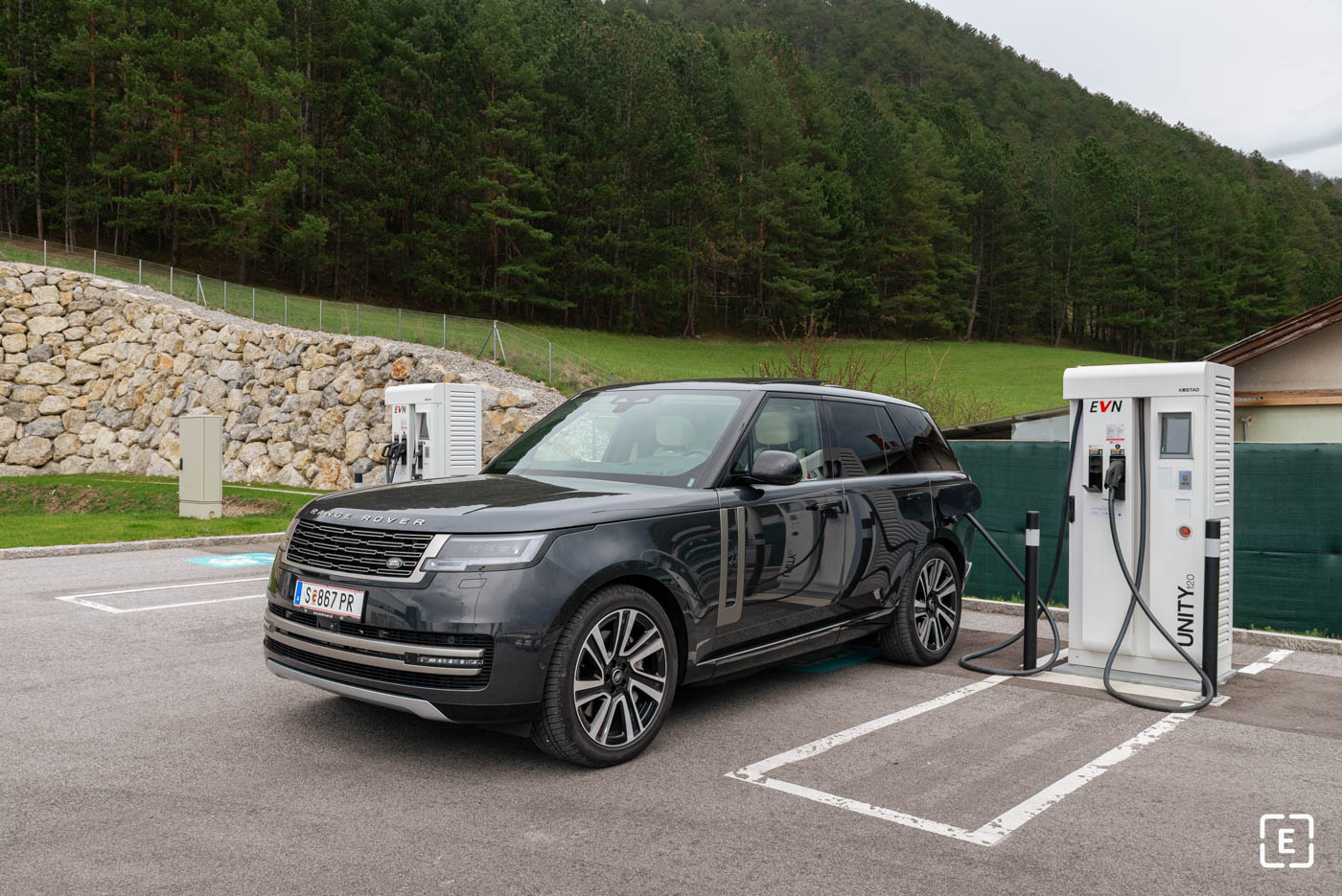 dc charging range rover plug in hybrid phev p460e p510e p440e p550e