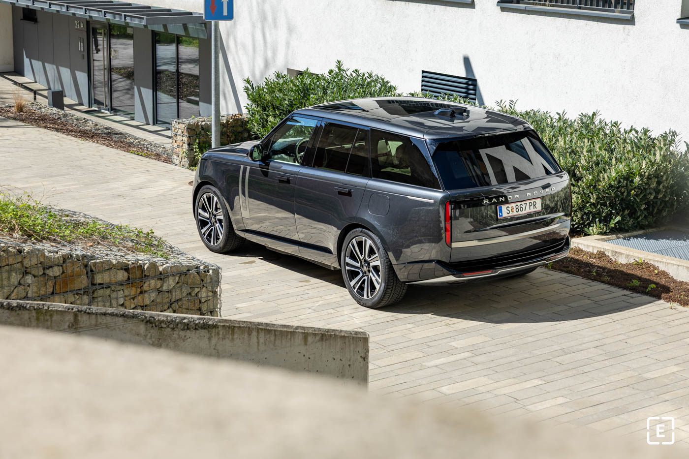 Test Range Rover P550e PHEV 2025 plug in hybrid